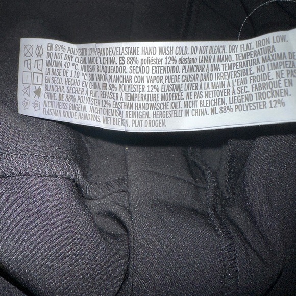 NWT Sleeveless Jumpsuit - Picture 9 of 9